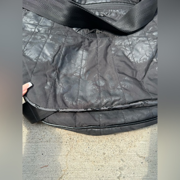 COPY - Lululemon Sidestage Dance Floss Travel Bag - Black - Picture 11 of 12
